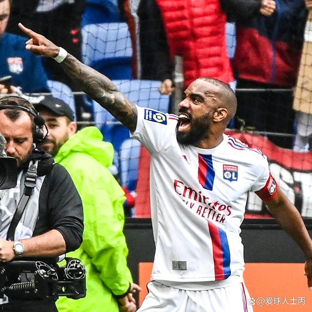 Kaiyun Sports-包含风云突变斯图加特冲刺阶段强势反弹，法甲版图或重绘，目标明确，纪律约束更严格的词条